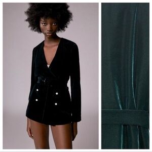 ZARA velvet blazer in dark green belted‎ dress size S